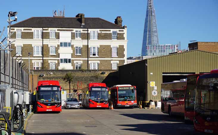 Go-Ahead London BYD D9UR ADL Enviro200EV SEe13 & SEe17